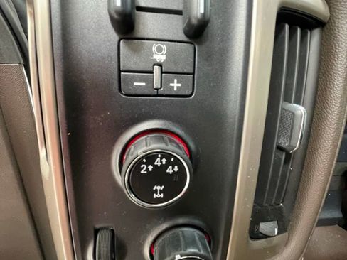 Used 2016 GMC Sierra 2500 Denali w/ Duramax Plus Package AWD/4WD image 15