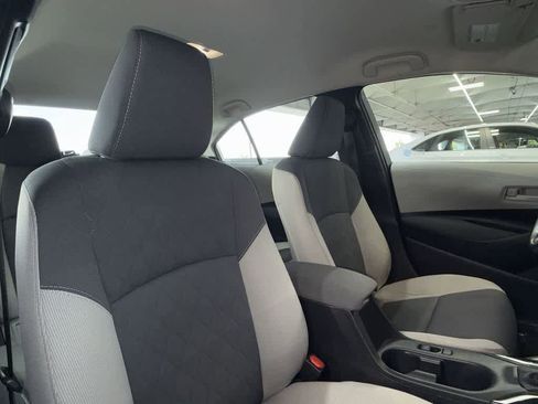 Used 2025 Toyota Corolla LE w/ Convenience Package FWD image 27