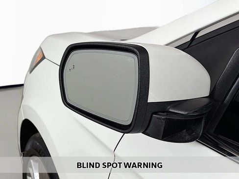 Used 2022 Ford Edge Titanium w/ Equipment Group 301A AWD/4WD image 7