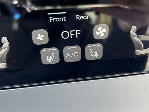 New 2026 Genesis GV70 2.5T Select image 19