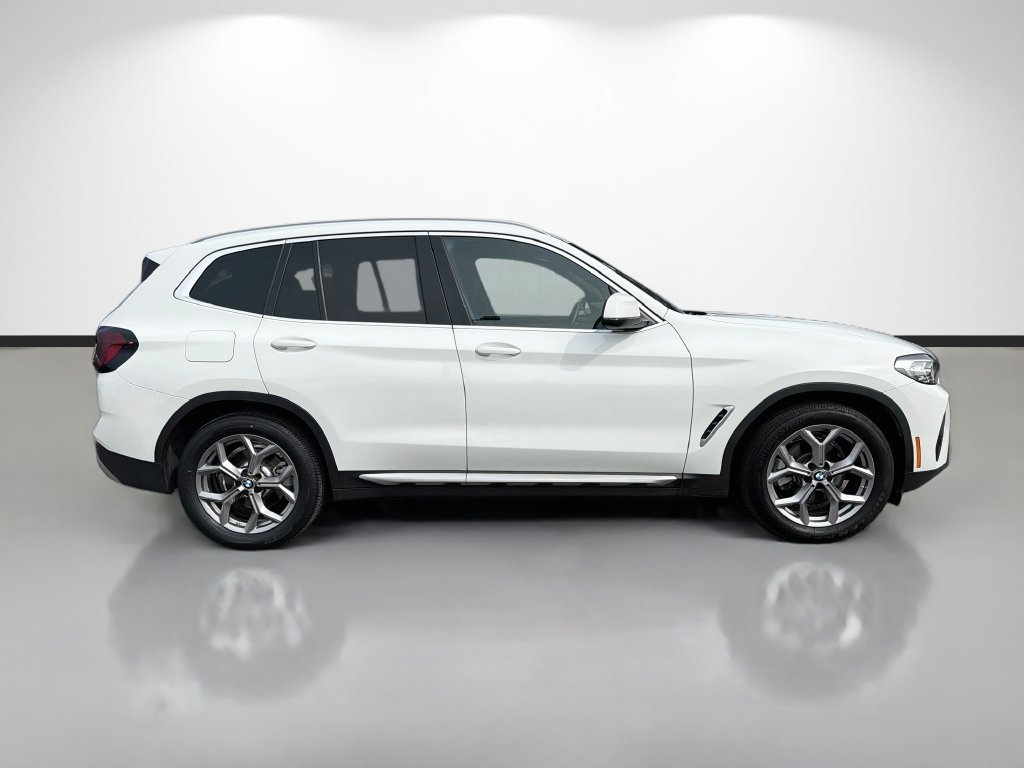 Used 2023 BMW X3 sDrive30i w/ Convenience Package RWD image 2