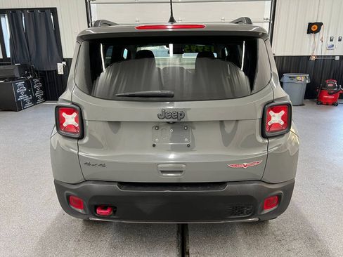 Used 2020 Jeep Renegade Trailhawk w/ Cold Weather Group AWD/4WD image 5