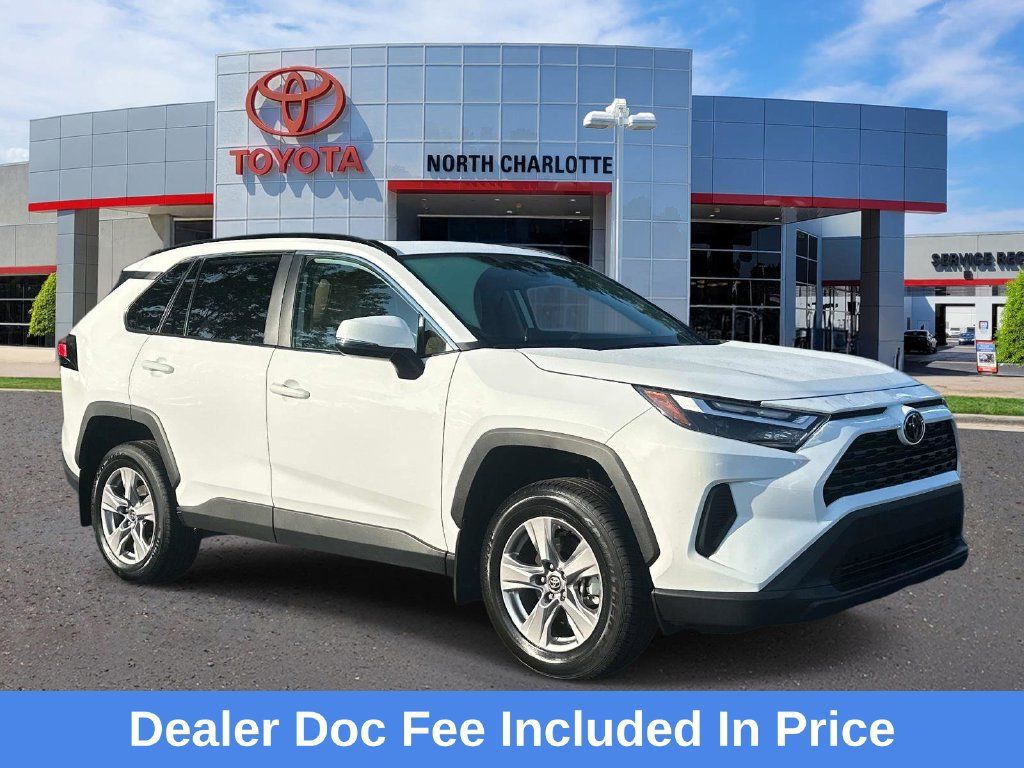 Used 2025 Toyota RAV4 XLE w/ Convenience Package FWD 360° Tour