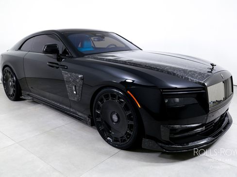 Used 2025 Rolls-Royce Spectre Black Badge w/ Spectre Enhancement Package image 6