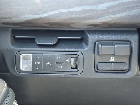 New 2025 GMC Sierra EV Denali image 16