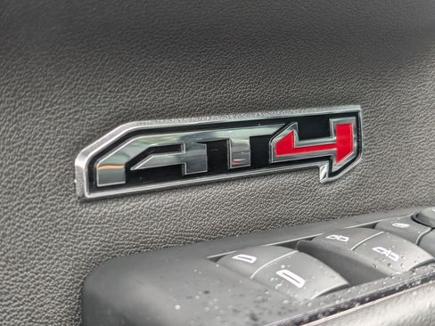 Used 2022 GMC Sierra 1500 AT4 w/ AT4 Preferred Package image 31