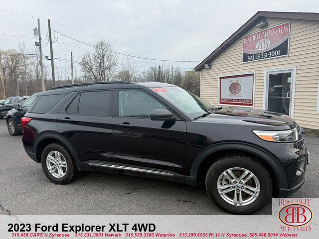 Used 2023 Ford Explorer XLT AWD/4WD image 1