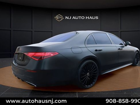 Used 2022 Mercedes-Benz S 500 4MATIC image 8