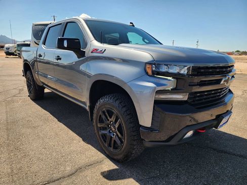 Used 2021 Chevrolet Silverado 1500 LT Trail Boss w/ Convenience Package II AWD/4WD image 1