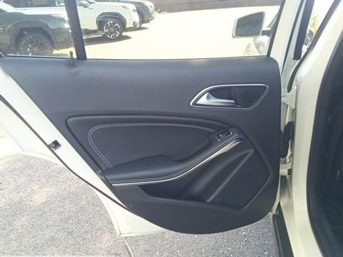Used 2016 Mercedes-Benz GLA 250 4MATIC image 39