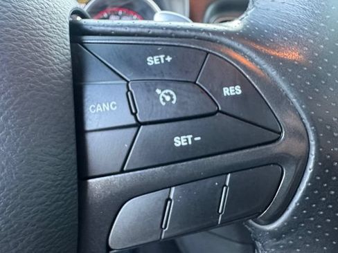 Used 2019 Dodge Charger Scat Pack RWD image 8