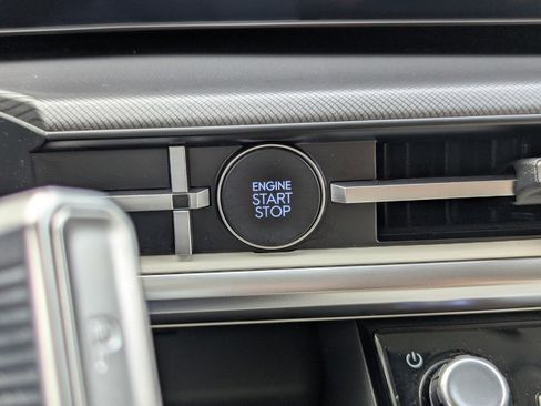 Used 2024 Hyundai Santa Fe SEL image 15