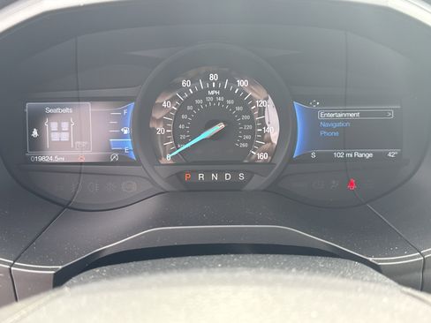 Certified 2024 Ford Edge Titanium w/ Equipment Group 301A image 27