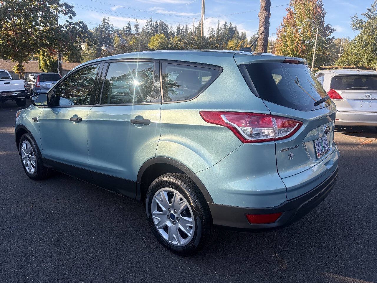 Used 2013 Ford Escape S FWD image 5