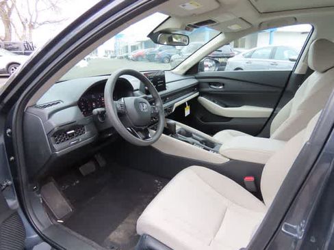 New 2026 Honda Accord SE image 2