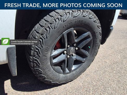 Used 2019 Chevrolet Silverado 1500 LT Trail Boss AWD/4WD image 11