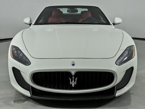 Used 2012 Maserati GranTurismo MC RWD image 4