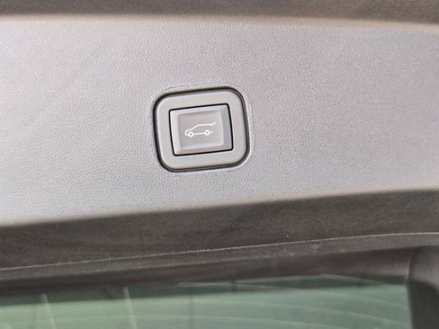 Certified 2026 Cadillac Lyriq V AWD/4WD image 30