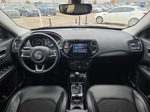 Used 2019 Jeep Compass Altitude image 15