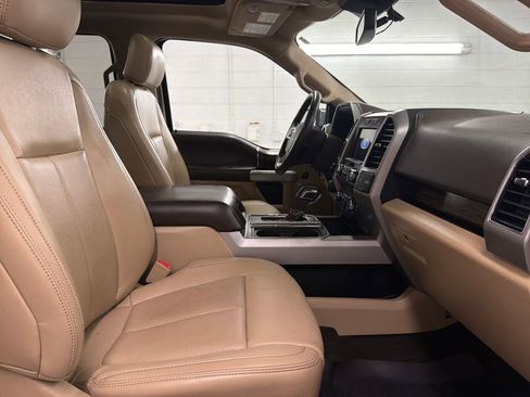 Used 2019 Ford F150 Lariat image 27