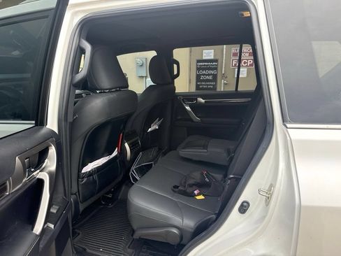 Certified 2023 Lexus GX 460 Premium w/ Premium Package AWD/4WD image 16