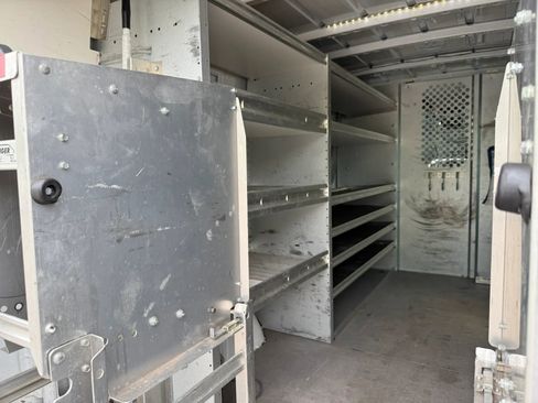 Used 2012 Mercedes-Benz Sprinter 2500 w/ Additional Battery Pkg image 17