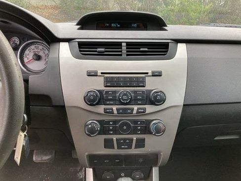 Used 2008 Ford Focus SE FWD image 8