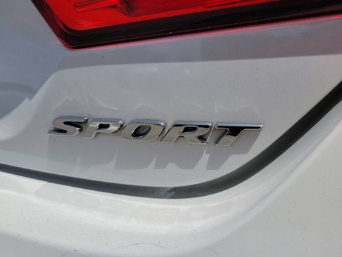 Used 2019 Honda Accord Sport image 7