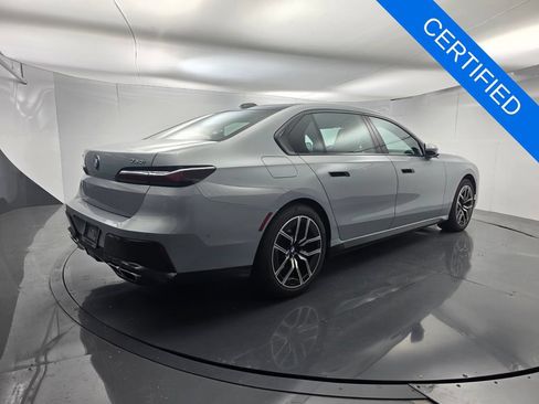 Certified 2023 BMW 760i xDrive AWD/4WD image 6