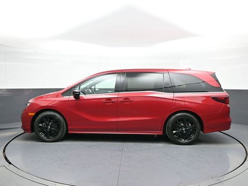 Certified 2023 Honda Odyssey Sport image 9