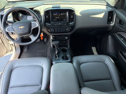 Used 2019 Chevrolet Colorado W/T w/ WT Convenience Package RWD image 12