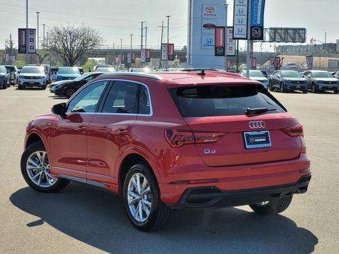 Used 2025 Audi Q3 2.0T Premium image 7