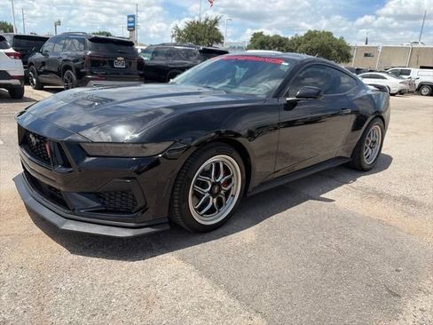 Used 2025 Ford Mustang GT RWD image 2