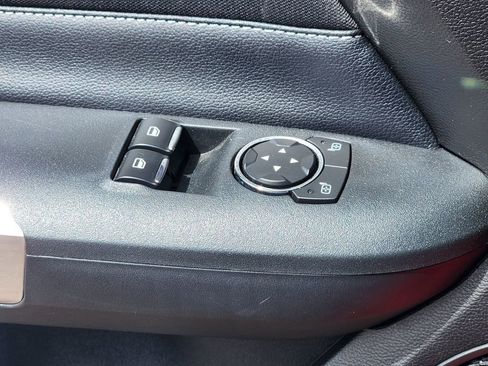 Used 2021 Ford Mustang Coupe RWD image 15