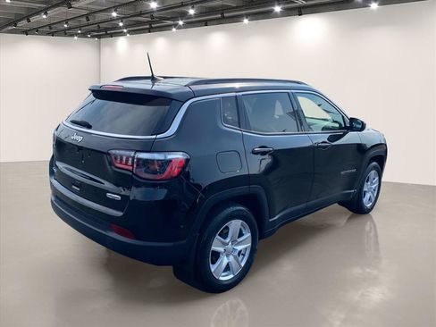 Used 2022 Jeep Compass Latitude AWD/4WD image 7