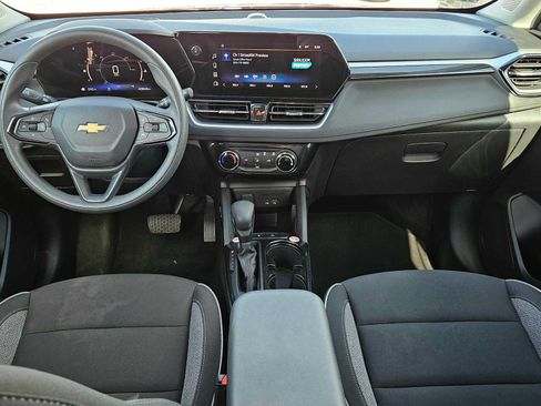 Used 2025 Chevrolet TrailBlazer LT FWD image 13