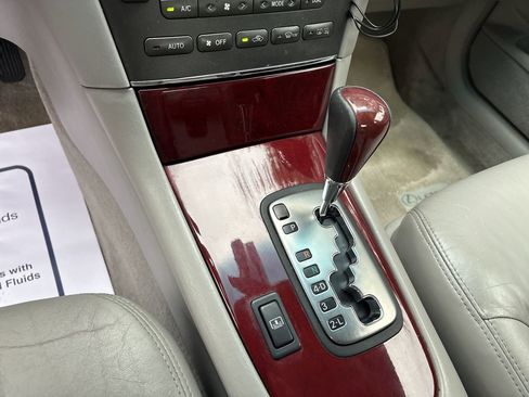 Used 2004 Lexus ES 330 image 17