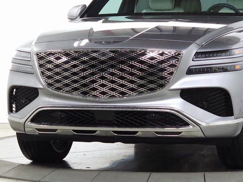 Used 2025 Genesis GV80 3.5T Prestige AWD/4WD image 3