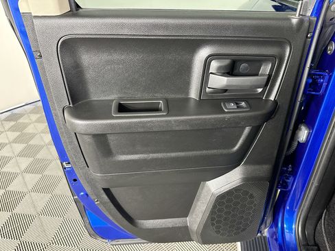 Used 2019 RAM 1500 Express w/ Express Value Package AWD/4WD image 41