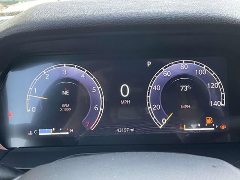 Used 2023 Jeep Grand Cherokee L Laredo image 24