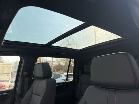 New 2026 Chevrolet Suburban RST w/ Comfort Package AWD/4WD image 27
