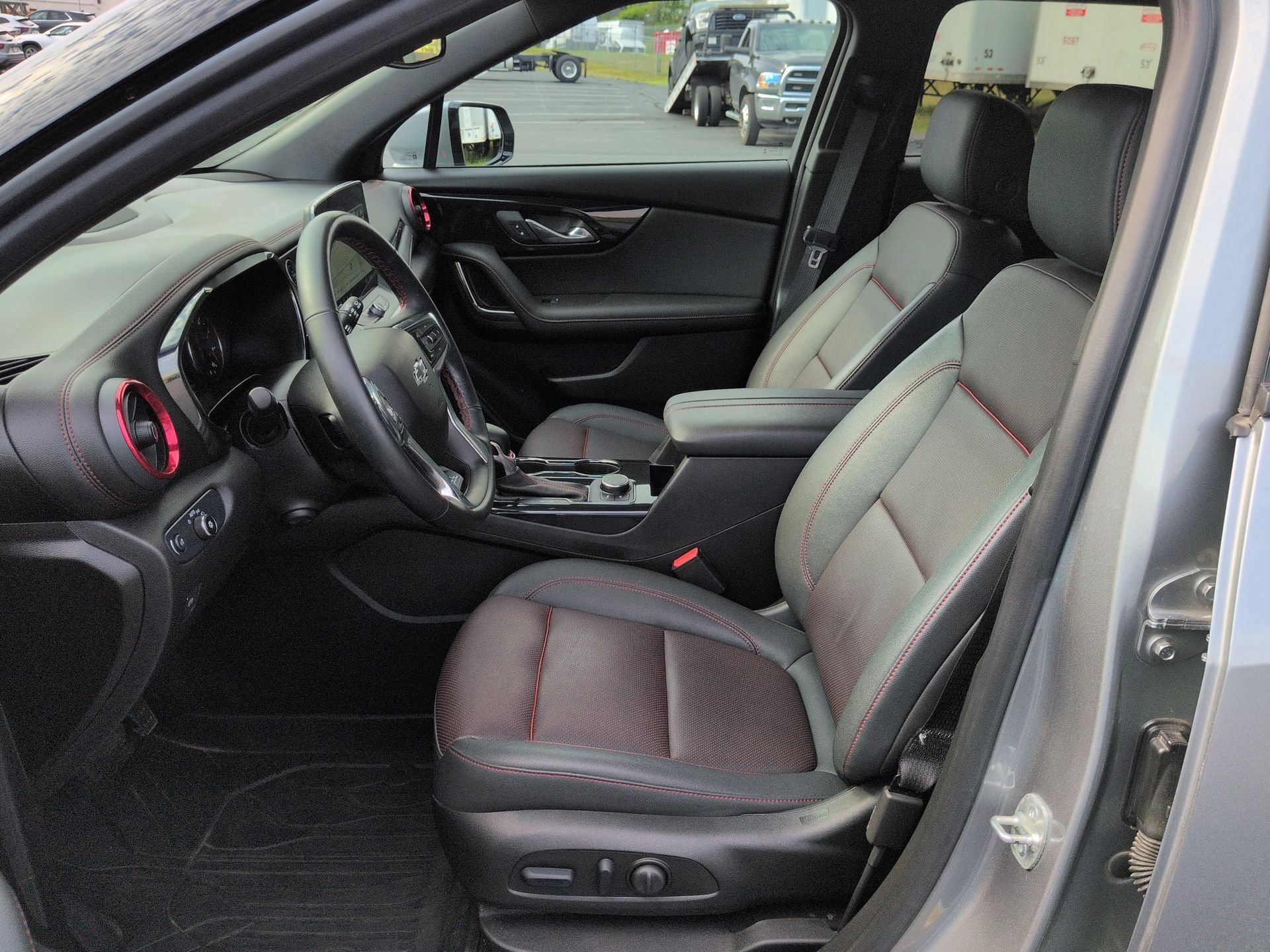 Certified 2025 Chevrolet Blazer RS w/ Enhanced Convenience Package AWD/4WD image 20