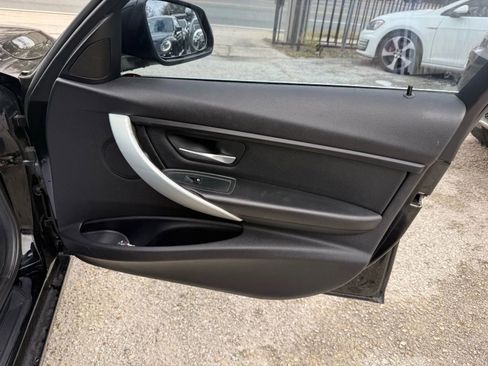 Used 2015 BMW 320i Sedan image 18