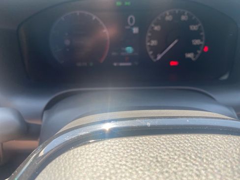 Certified 2025 Honda HR-V Sport image 14