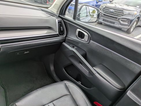 Certified 2024 Kia Sorento S w/ Panoramic Sunroof Package FWD image 14
