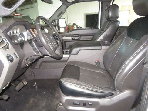 Used 2012 Ford F350 Lariat w/ Chrome Pkg image 18