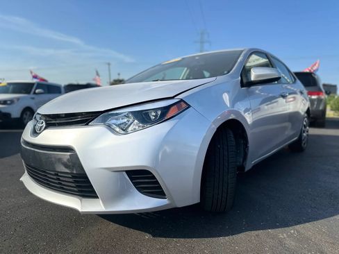 Used 2016 Toyota Corolla LE FWD image 6