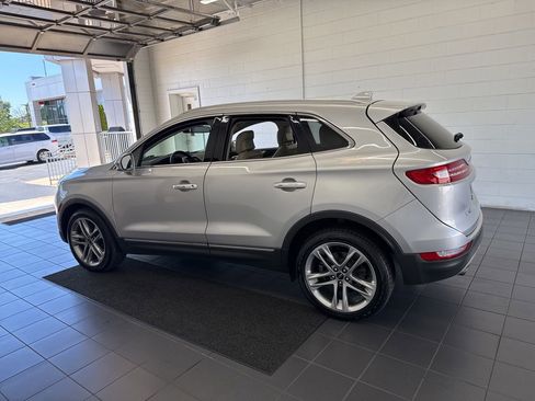 Used 2019 Lincoln MKC Reserve AWD/4WD image 4