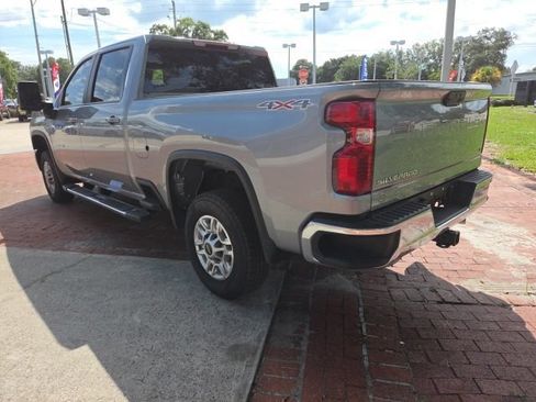 Used 2025 Chevrolet Silverado 2500 LT w/ Convenience Package AWD/4WD image 9