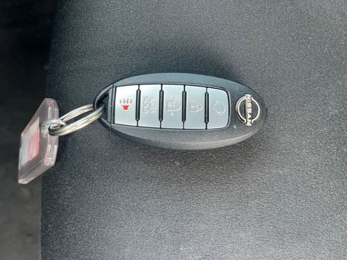 Used 2025 Nissan Altima 2.5 SV image 18